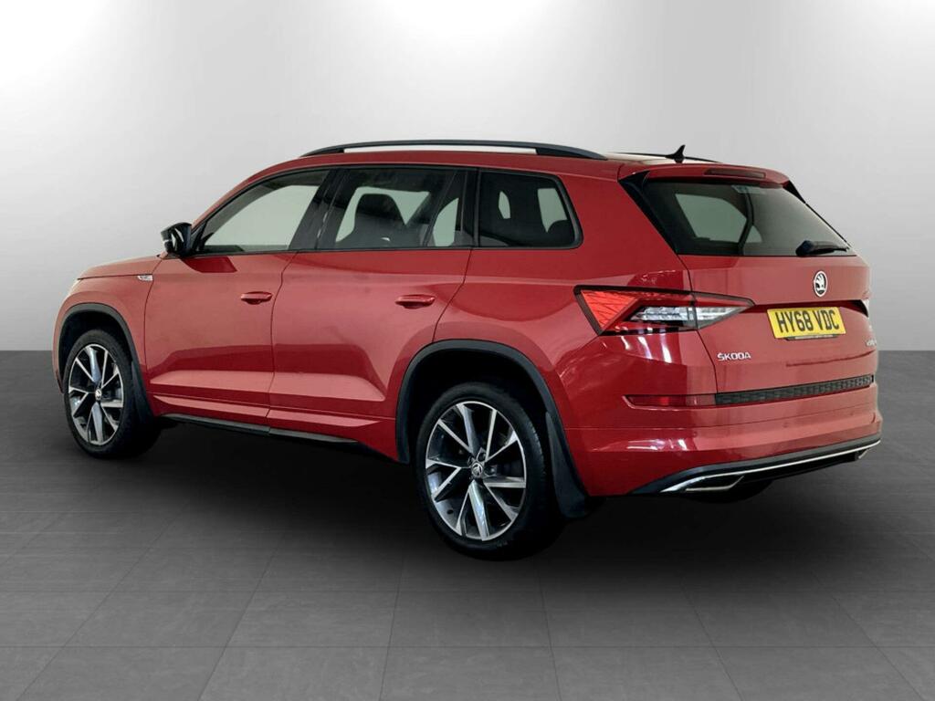 Skoda Kodiaq 2.0 Tdi Sportline Dsg 4Wd Euro 6 Ss 7 Seat HY68VDC Red #6