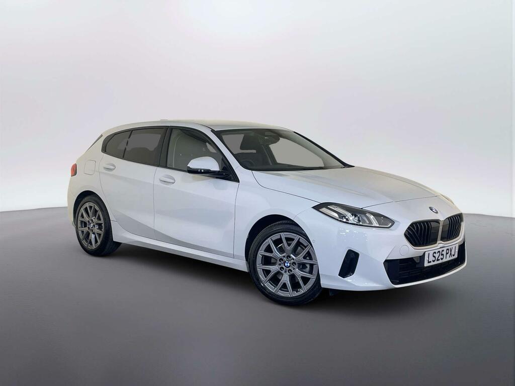 BMW 1 Series 1.5 120I Mht Sport Hatchback Hybrid Dct White