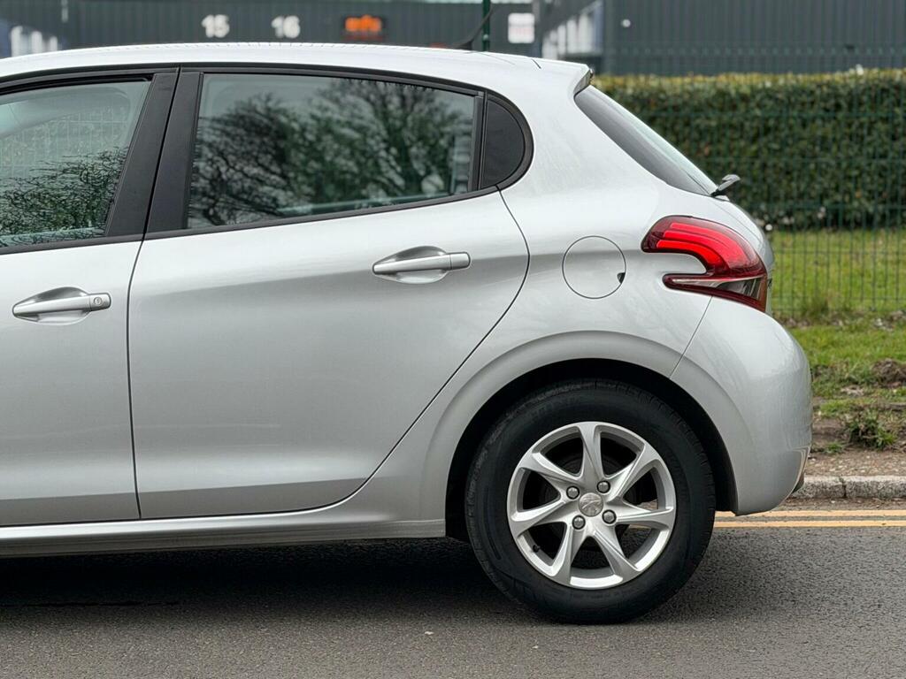 Peugeot 208 Hatchback 1.6 Bluehdi Active Euro 6 201616 Silver #6
