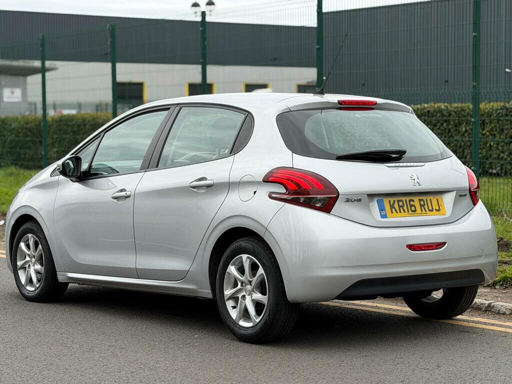 Peugeot 208 Hatchback 1.6 Bluehdi Active Euro 6 201616 Silver #4