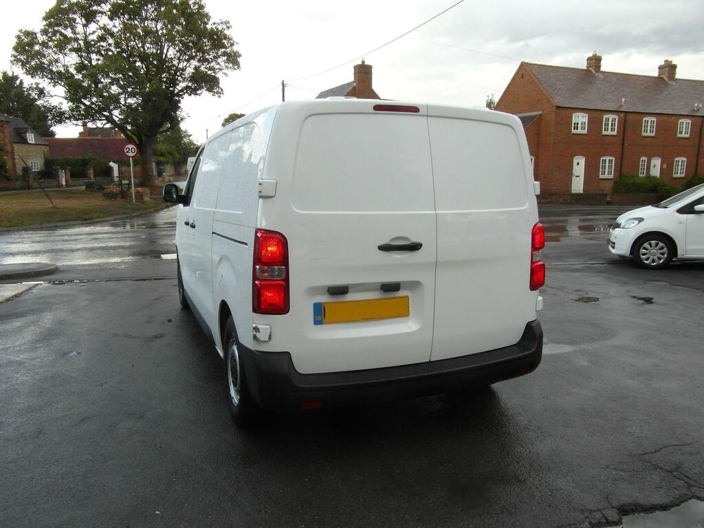 Vauxhall Vivaro 2700 Edition S S LY20AUJ White #5