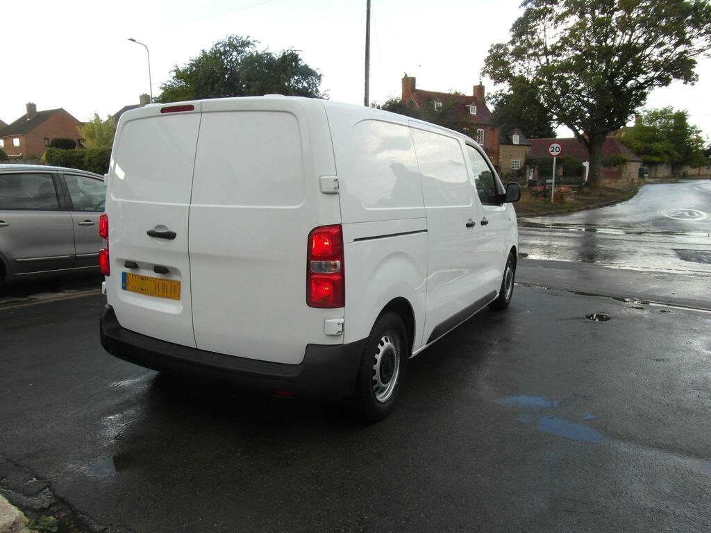 Vauxhall Vivaro 2700 Edition S S LY20AUJ White #6