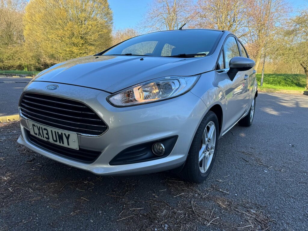 Ford Fiesta 1.0T Ecoboost Zetec Hatchback Eu Silver