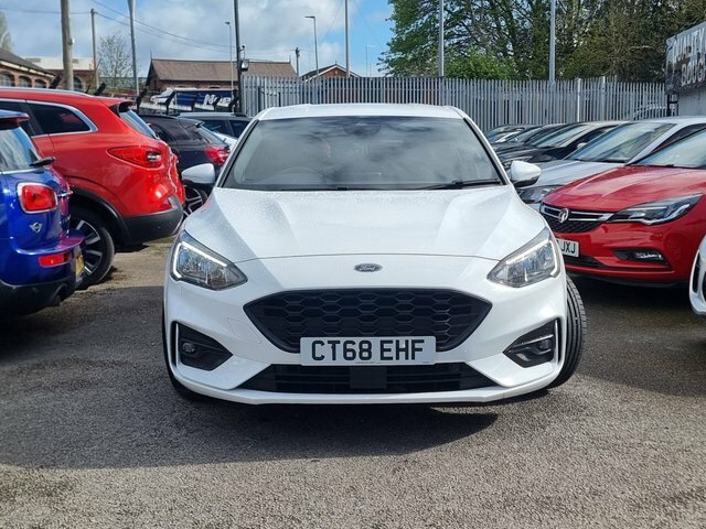 Ford Focus 1.5 Ecoblue St-line Hatchback Eu CT68EHF White #2