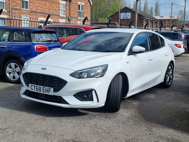 Ford Focus 1.5 Ecoblue St-line Hatchback Eu CT68EHF White #3
