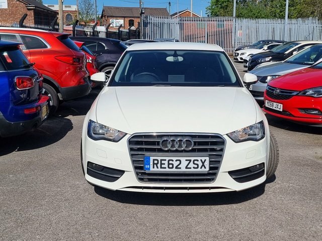 Audi A3 2.0 Tdi Sport Hatchback Euro 5 White #2