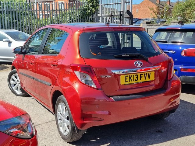 Toyota Yaris 1.33 Dual Vvt-i T Spirit Hatchback Manu EK13FVV Red #4