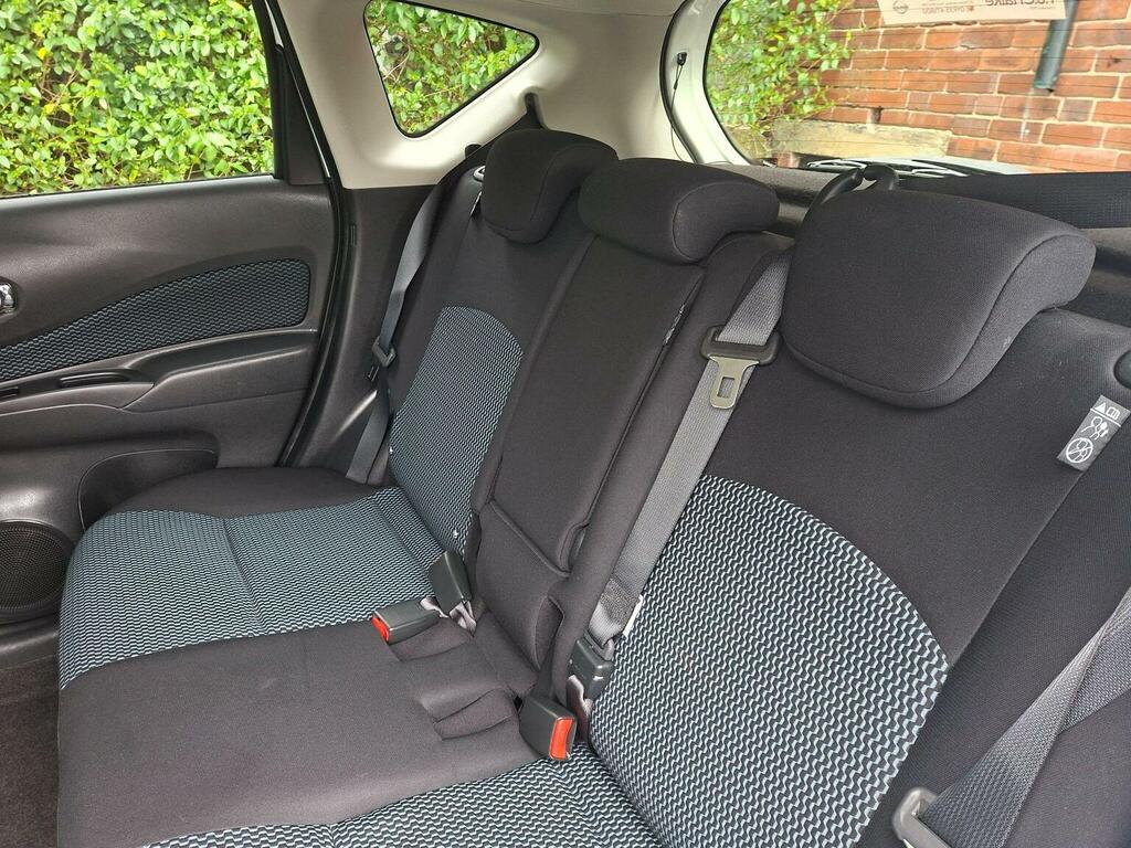 Nissan Note Hatchback 1.2 12V Acenta Premium Euro 5 Ss White #6