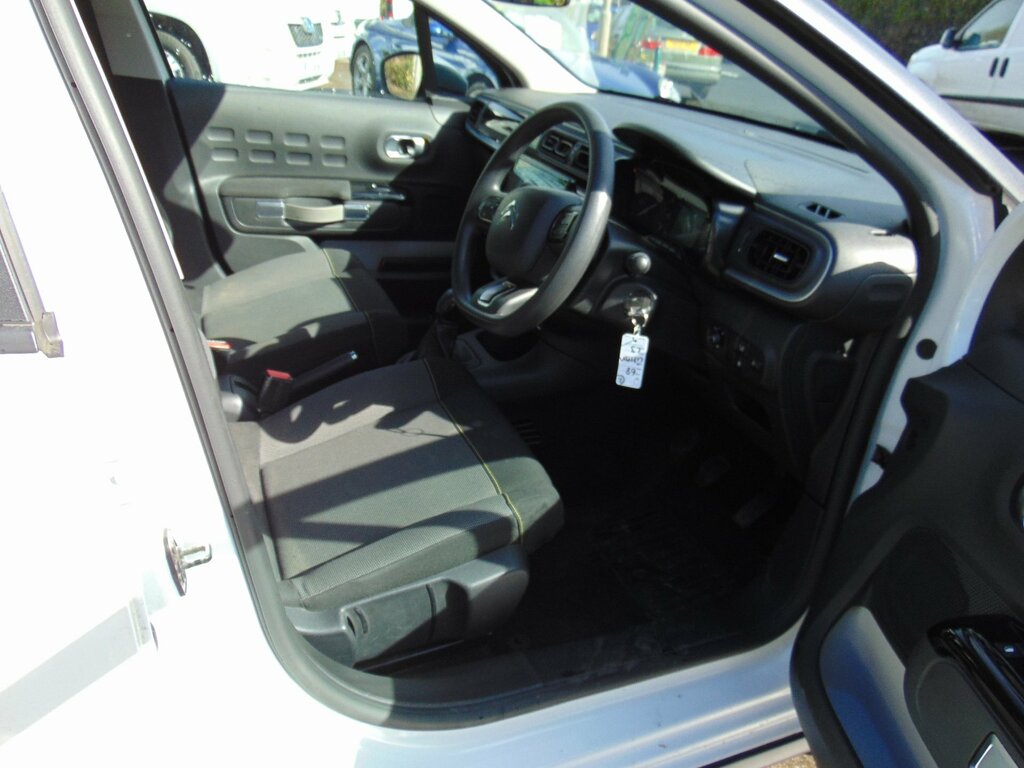 Citroen C3 1.2 Puretech Feel Hatchback Euro VK68WAO White #6
