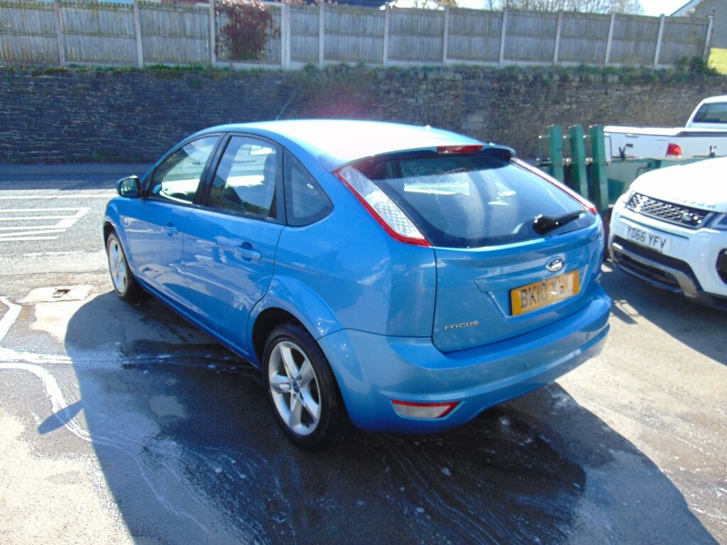 Ford Focus 1.6 Zetec Hatchback 184 Gkm BK10XLL Blue #3