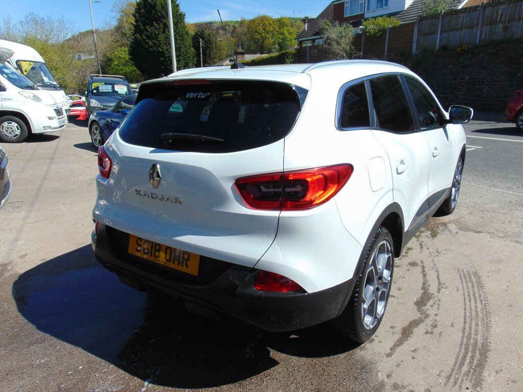 Renault Kadjar 1.2 Tce Dynamique S Nav Suv Euro SG18OMR White #4