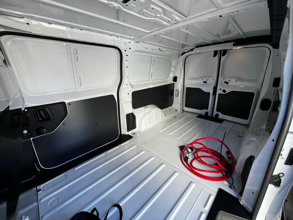 Vauxhall Vivaro Panel Van 3100 50Kwh Prime L2 H1 6Dr 7.4Kw C DE25HLD White #5