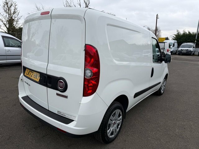Fiat Doblo Multijetii Tecnico Panel Van White #2