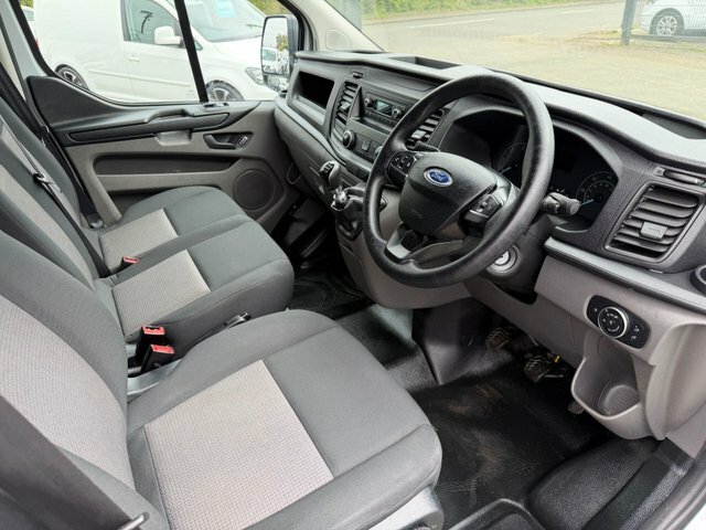 Ford Transit Custom 300 Ecoblue Panel Van BW19XHT White #3