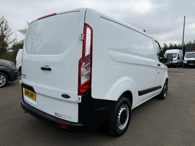 Ford Transit Custom 300 Ecoblue Panel Van BW19XHT White #2