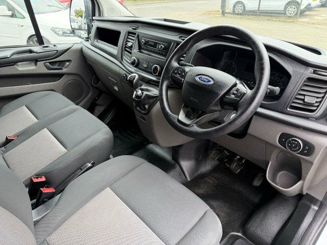 Ford Transit Custom 300 Ecoblue Panel Van BW19XHT White #5