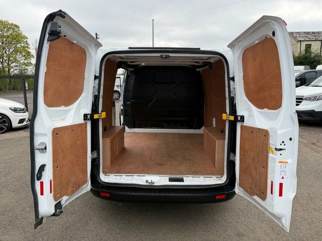 Ford Transit Custom 300 Ecoblue Panel Van BW19XHT White #4