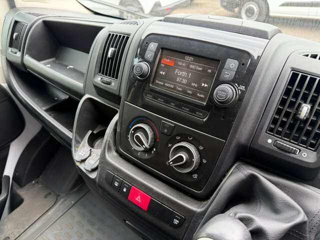 Peugeot Boxer Bluehdi 335 Professional Panel White #4
