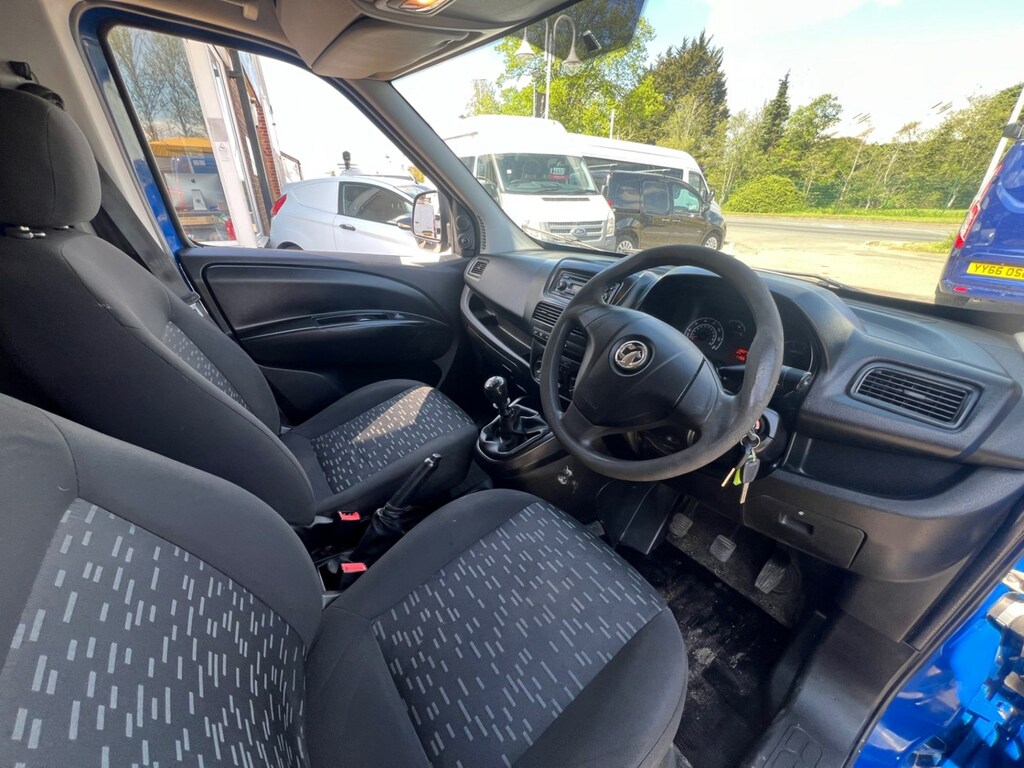 Vauxhall Combo 1.6 Cdti Crew Van Blue #6