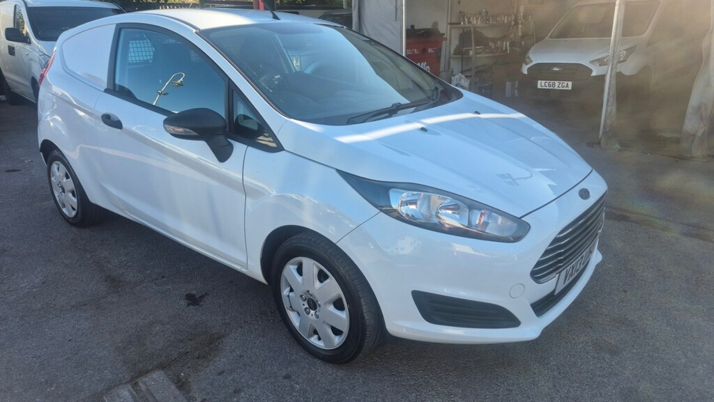 Ford Fiesta 1.5 Tdci Van White