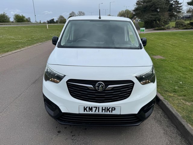 Vauxhall Combo 1.5 Turbo D 2000 Dynamic L1 H1 Euro 6 KM71HKP White #2