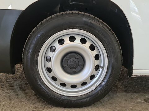 Vauxhall Combo 1.5 Turbo D CP71HWU  #5