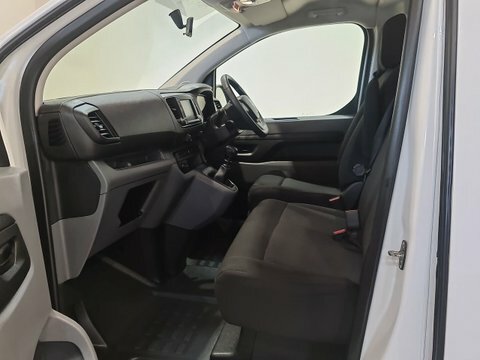 Vauxhall Vivaro Life 1.5 Turbo KM72XZP  #6