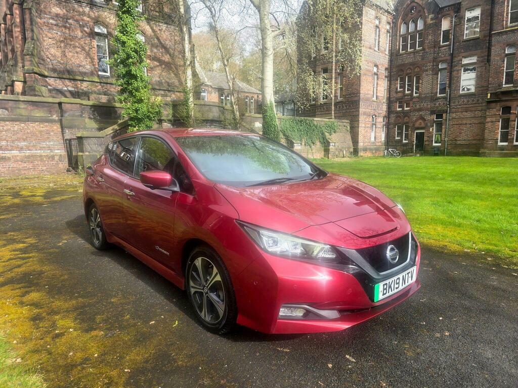 Nissan Leaf 40Kwh Tekna Red