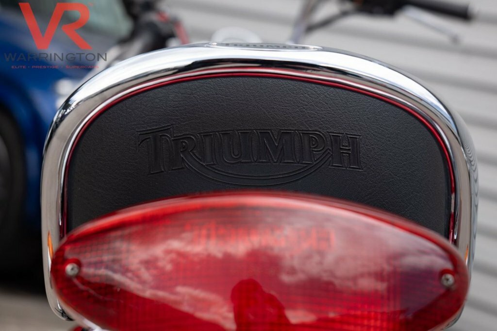 Triumph 900 Red #13
