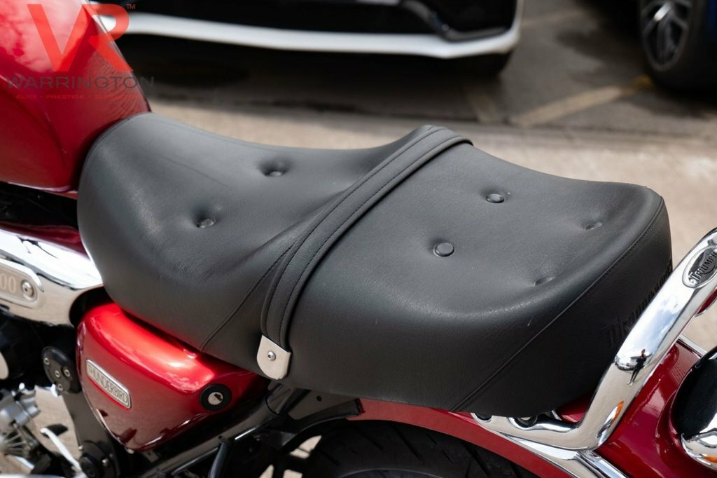 Triumph 900 Red #12