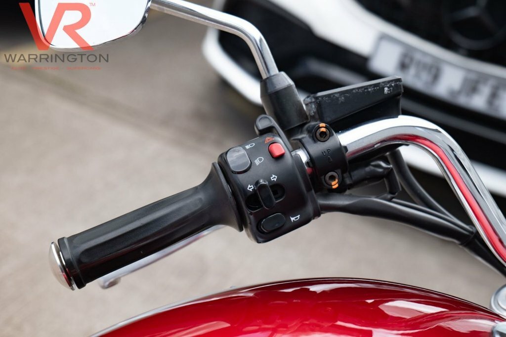 Triumph 900 Red #8