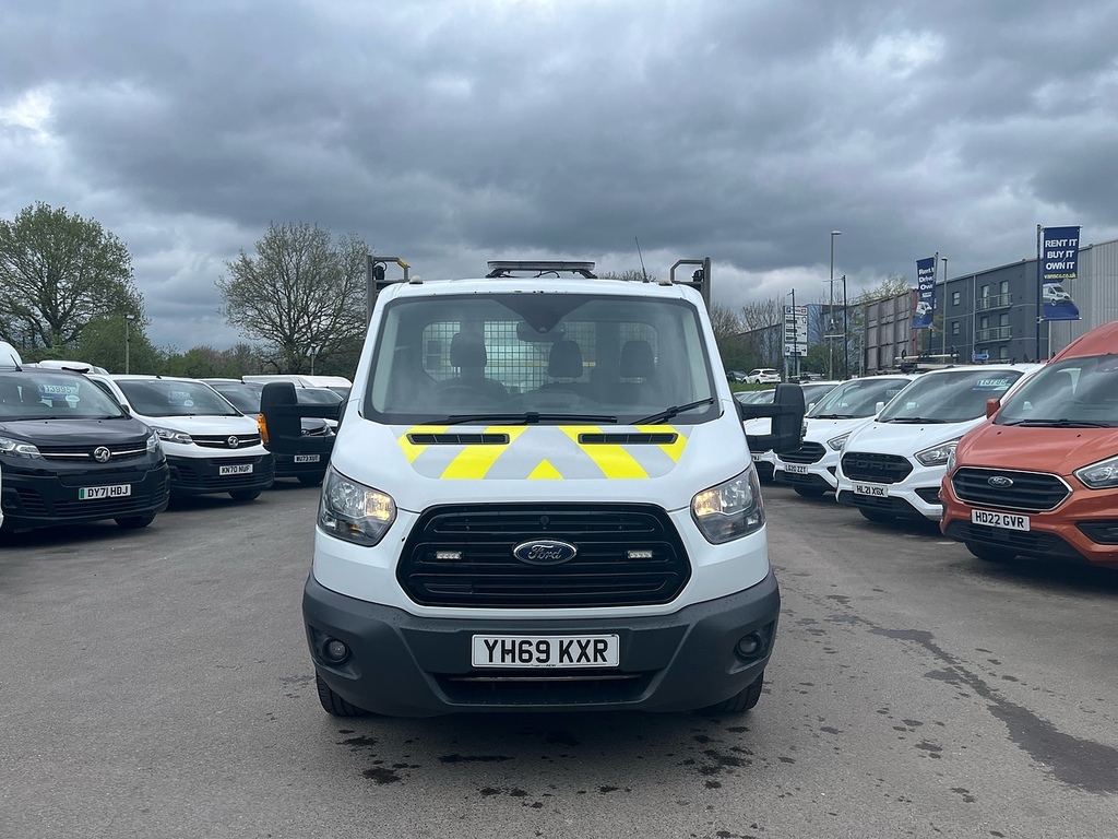 Ford Transit Custom 2.0 350 Ecoblue Chassis Cab Rwd YH69KXR White #2