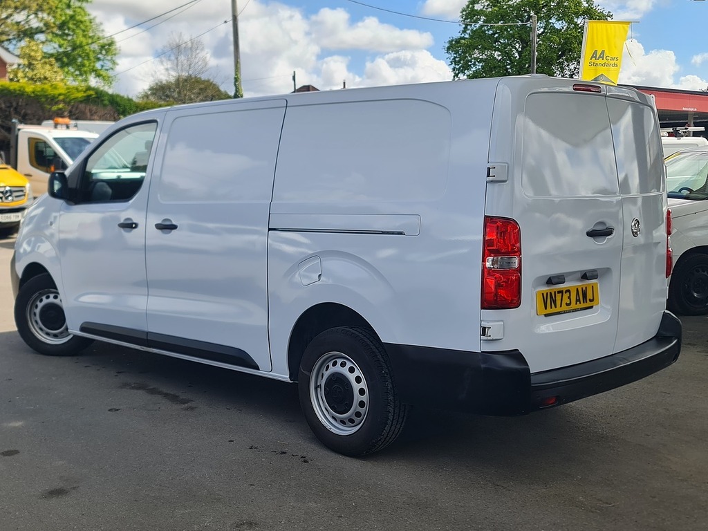 Vauxhall Vivaro 1.5 Turbo D 2900 Prime Panel Van 6Dr VN73AWJ White #5
