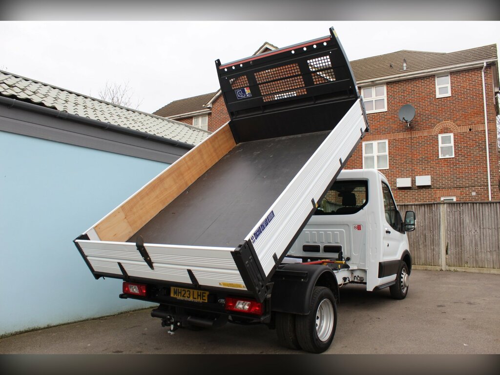 Ford Transit Custom 2.0 350 Ecoblue Hd Leader Chassis Cab M White