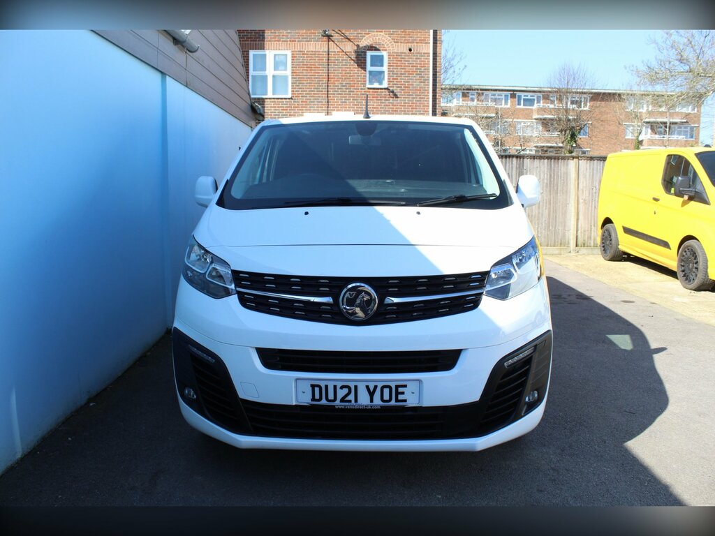 Vauxhall Vivaro 1.5 Turbo D 2900 Sportive Panel Van Man DU21YOE White #3