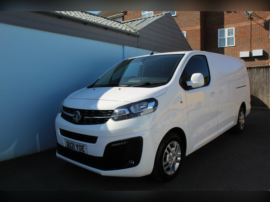 Vauxhall Vivaro 1.5 Turbo D 2900 Sportive Panel Van Man DU21YOE White #5