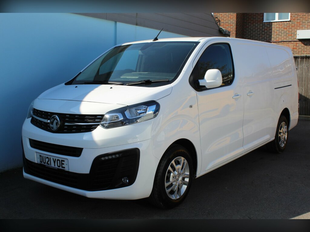 Vauxhall Vivaro 1.5 Turbo D 2900 Sportive Panel Van Man DU21YOE White #4