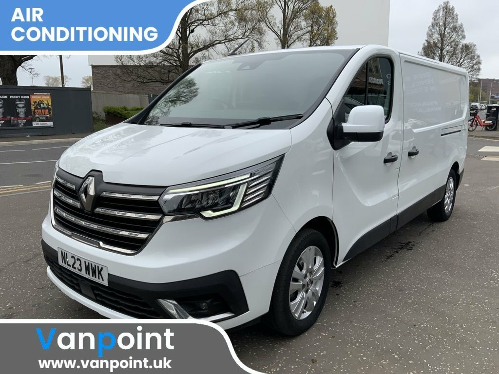 Renault Trafic 2L Sport NL23WWK White #3