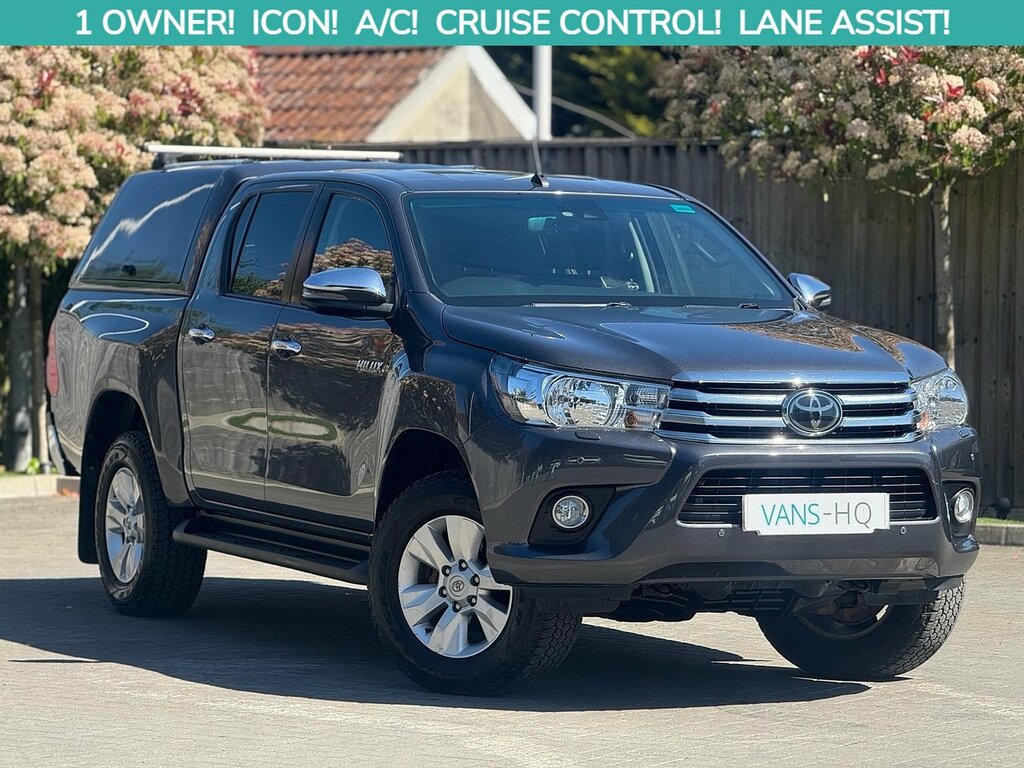 Toyota HILUX Pickup Grey