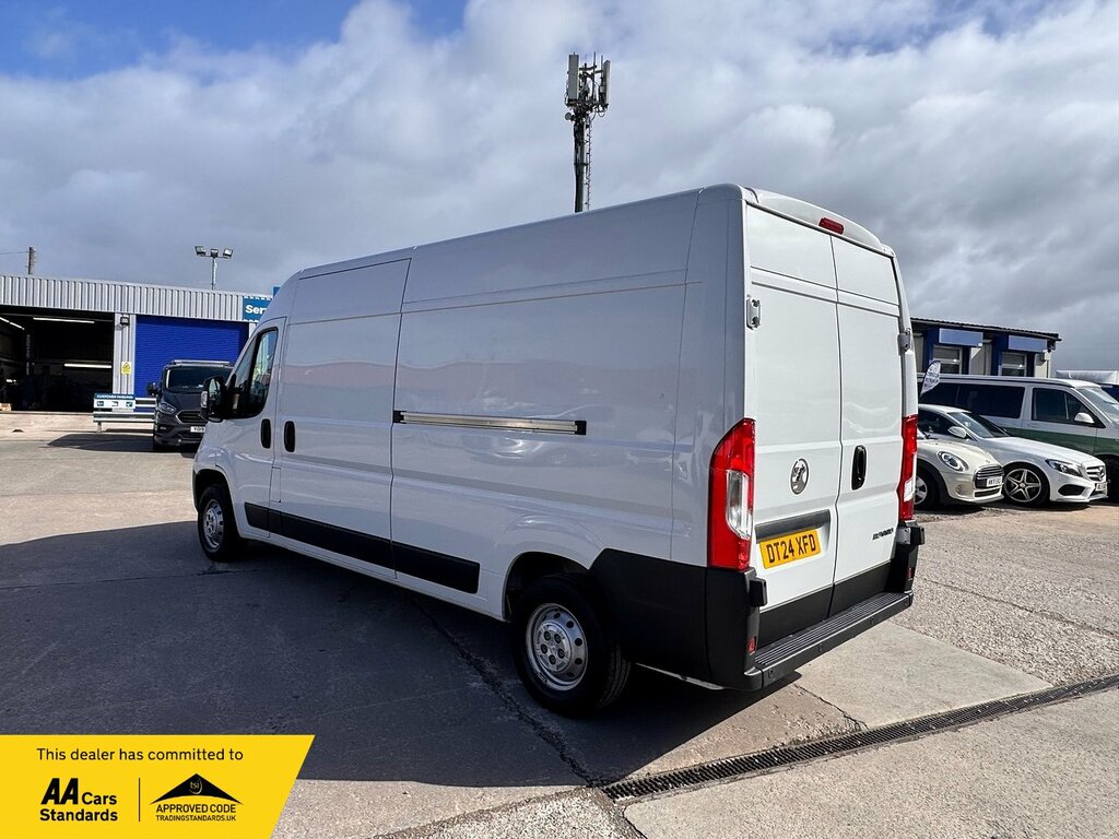 Vauxhall Movano Cdti 3500 Biturbo Prime DT24XFD White #4