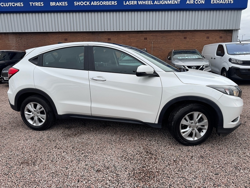 Honda Hr-V I-vtec S WN66VBD White #4