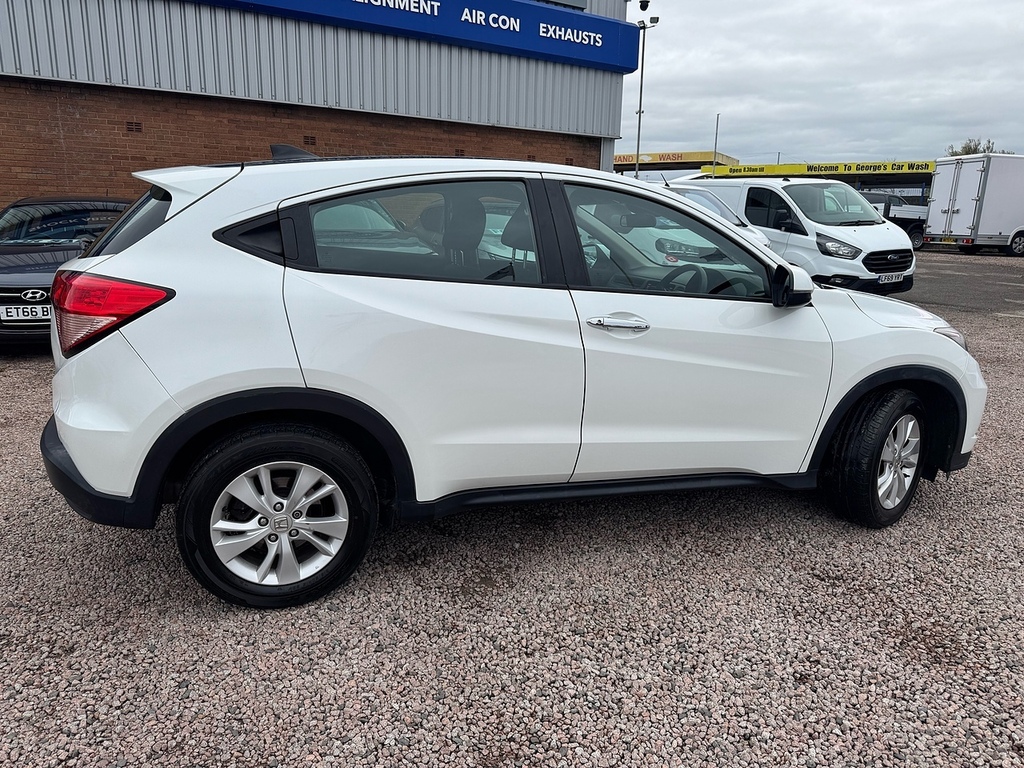 Honda Hr-V I-vtec S WN66VBD White #6