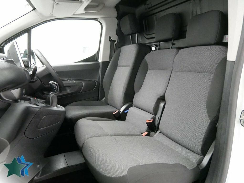 Vauxhall Combo 1.5L Turbo D 2300 Sportive Panel Van Ma White #3