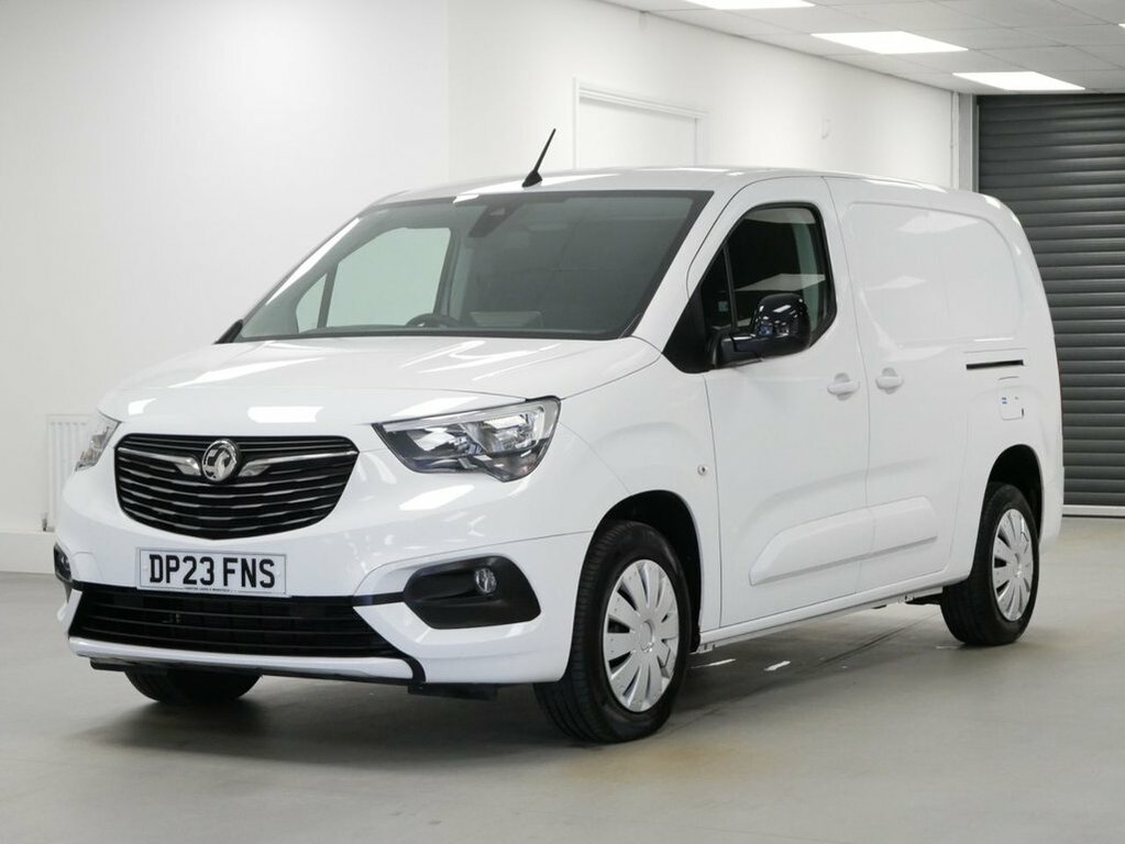 Vauxhall Combo 1.5L Turbo D 2300 Pro Panel Van 6Dr White