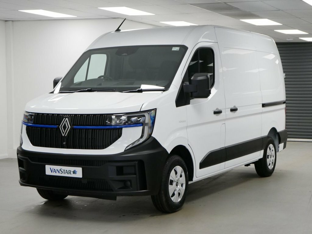 Renault Master Mpv White