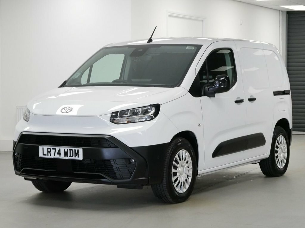 Toyota Proace City Mpv White