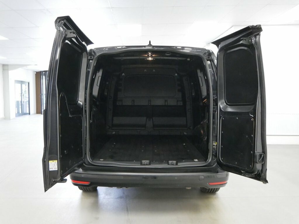 Volkswagen Caddy Maxi 2L 2.0 Tdi C20 Commerce Pro Panel Van 6Dr D Black #3