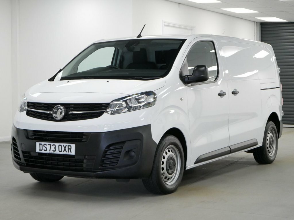 Vauxhall Vivaro 1.5L Turbo D 2900 Prime Panel Van 6Dr Manua White