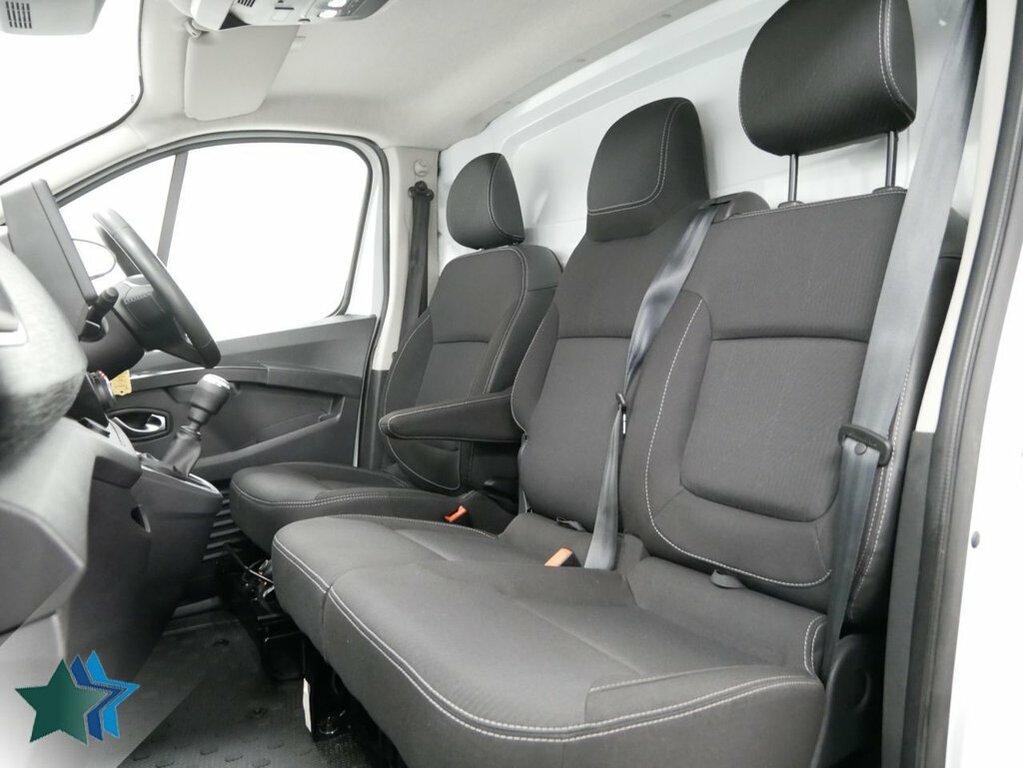 Renault Trafic 2L 2.0 Dci Blue Sl28 Sport Panel Van Ma NL23LHB White #4
