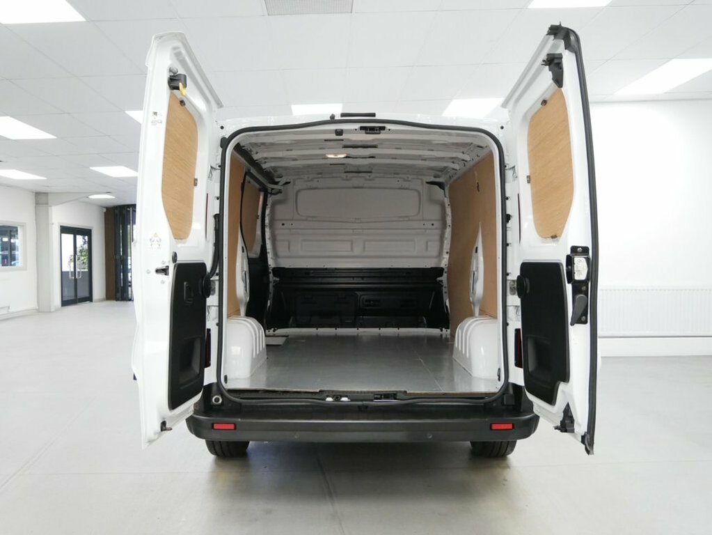 Renault Trafic 2L 2.0 Dci Blue Sl28 Sport Panel Van Ma NL23LHB White #3